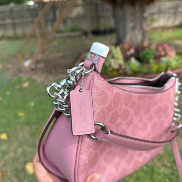 COACH Teri Shoulder Bag In Signature Canvas CV933 Dusty Pink - Picture 7 of 7